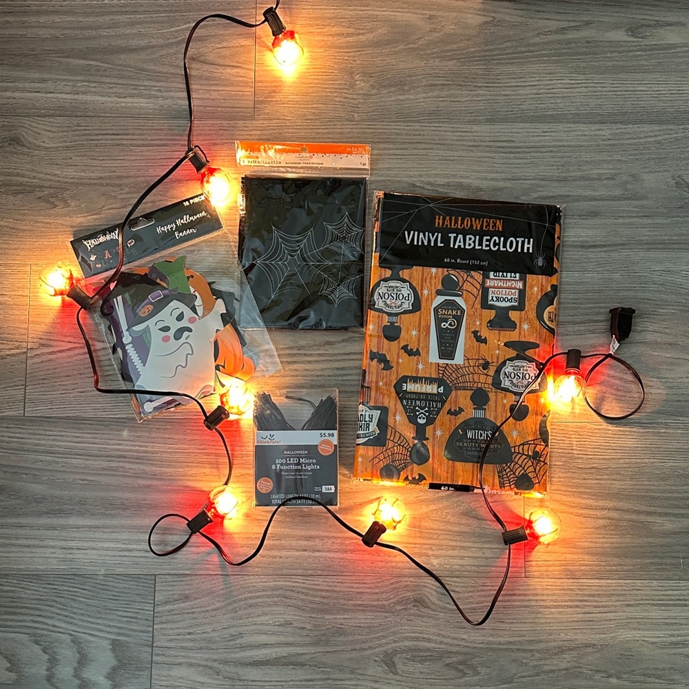 Halloween Party Decor - Bundle of 5 - Lights, LEDs, Banner, Tablecloth, Backdrop